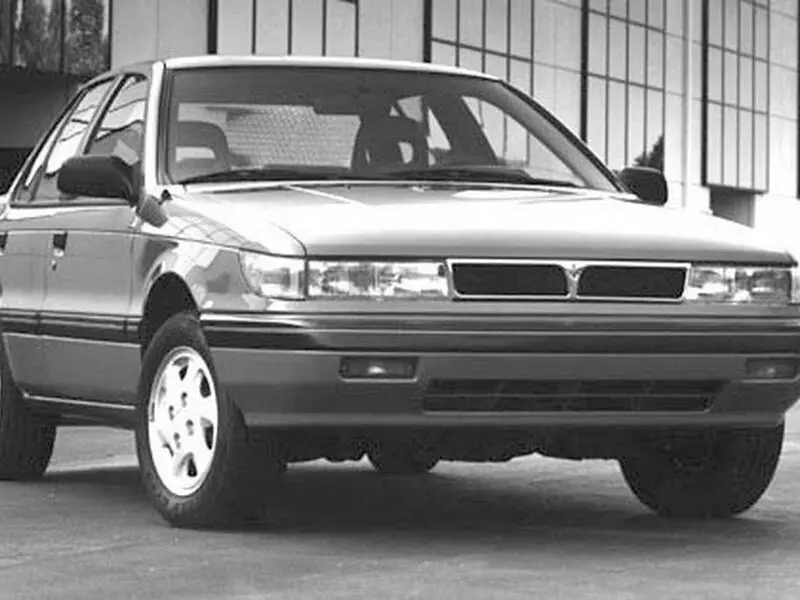 Mitsubishi Mirage III Седан — сүрөт 3