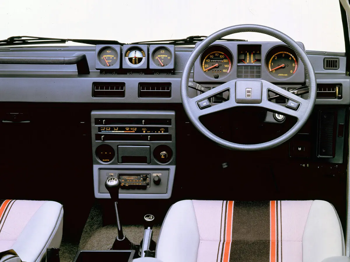 Mitsubishi Pajero I Внедорожник 3 дв. — photo 6
