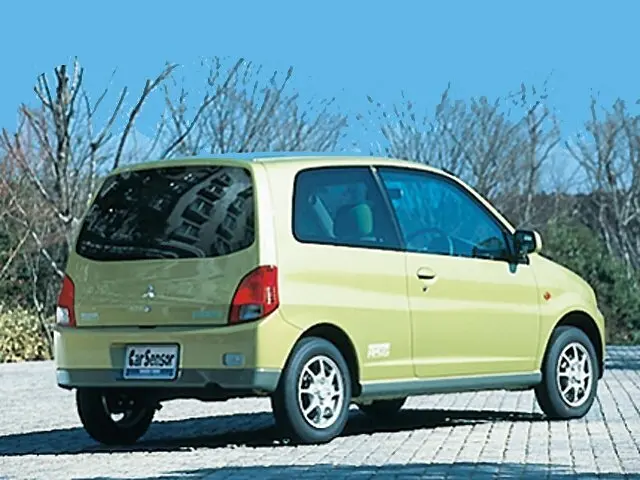 Mitsubishi Pistachio 1999 – 2000 Хэтчбек 3 дв. — сүрөт 2