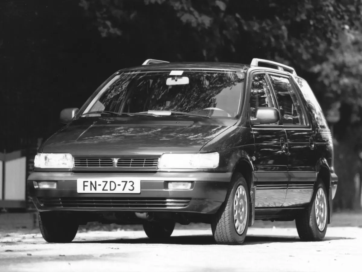 Mitsubishi Space Wagon II Компактвэн — сүрөт 3