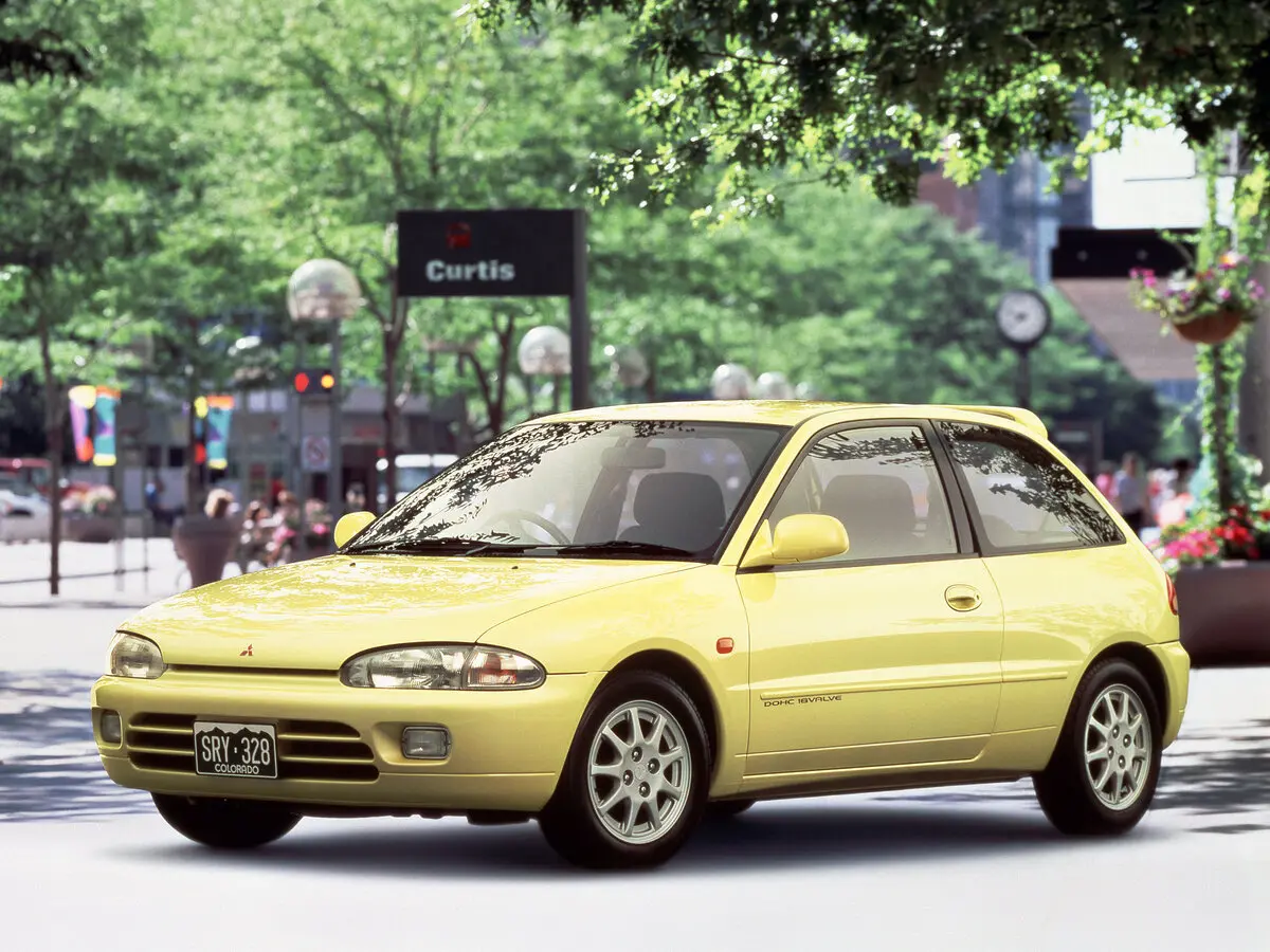 Mitsubishi Mirage IV Хэтчбек 3 дв.