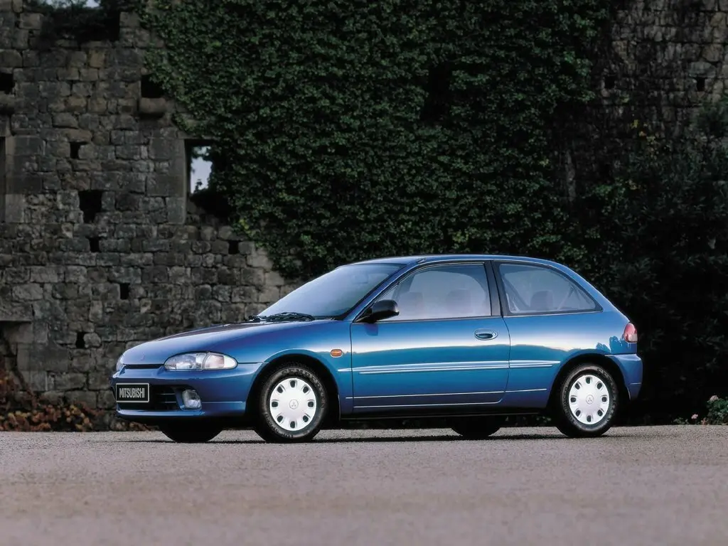 Mitsubishi Mirage IV Хэтчбек 3 дв. — сүрөт 2