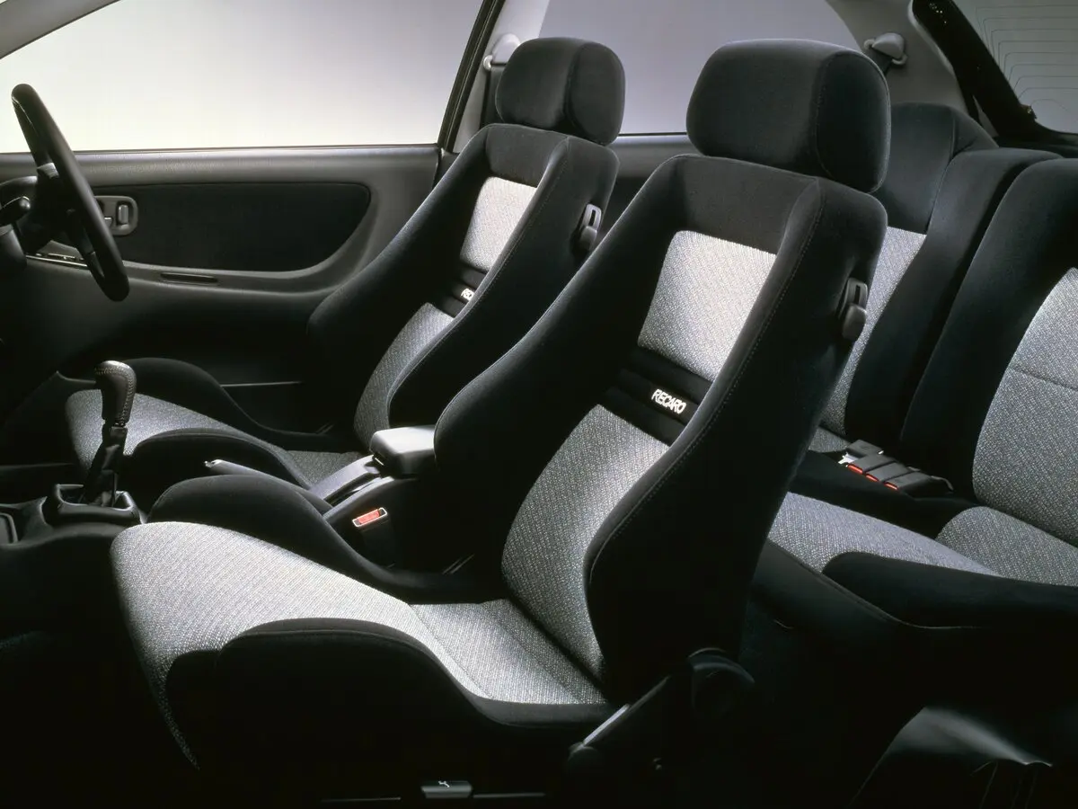 Mitsubishi Mirage IV Хэтчбек 3 дв. — сүрөт 7