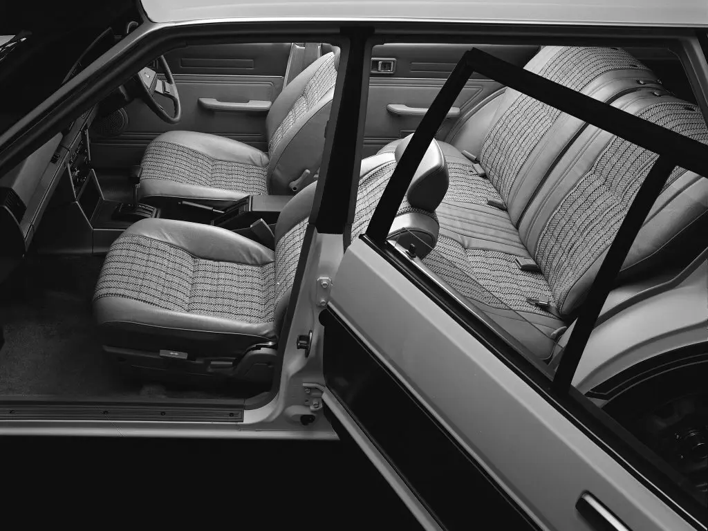 Nissan Bluebird VI (910) Универсал 5 дв. — сүрөт 3