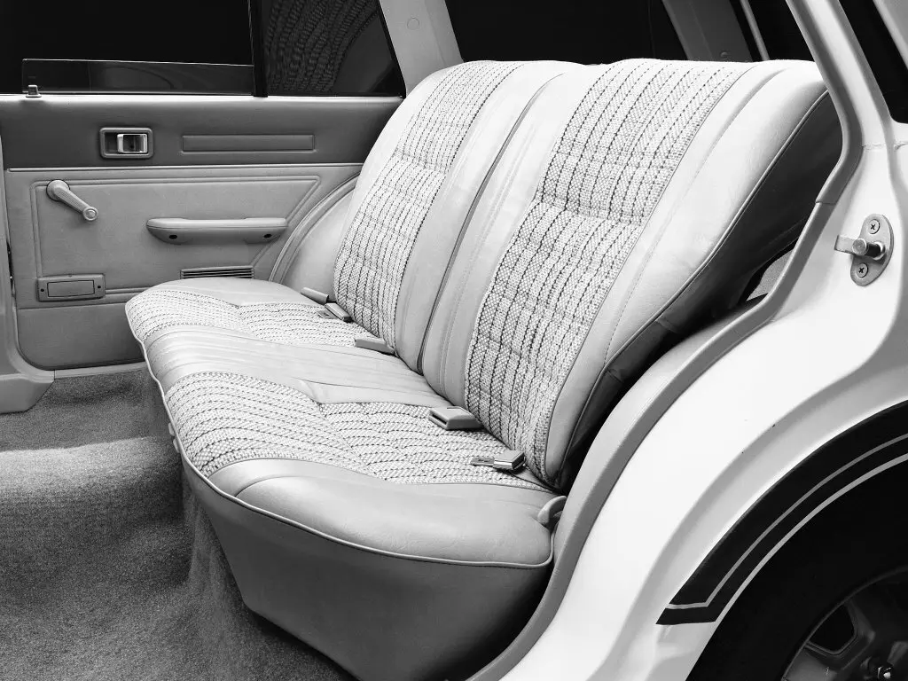 Nissan Bluebird VI (910) Универсал 5 дв. — сүрөт 4