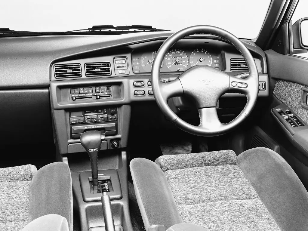 Nissan Bluebird IX (U12) Хэтчбек 5 дв. — сүрөт 3