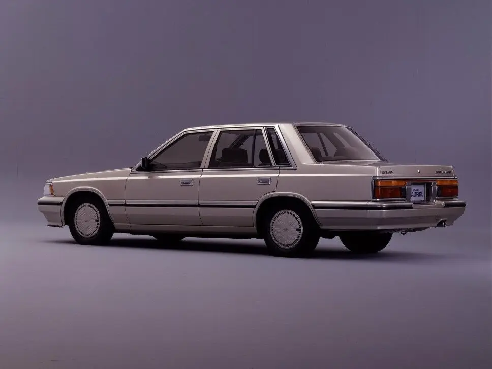 Nissan Laurel V (C32) Седан — сүрөт 2