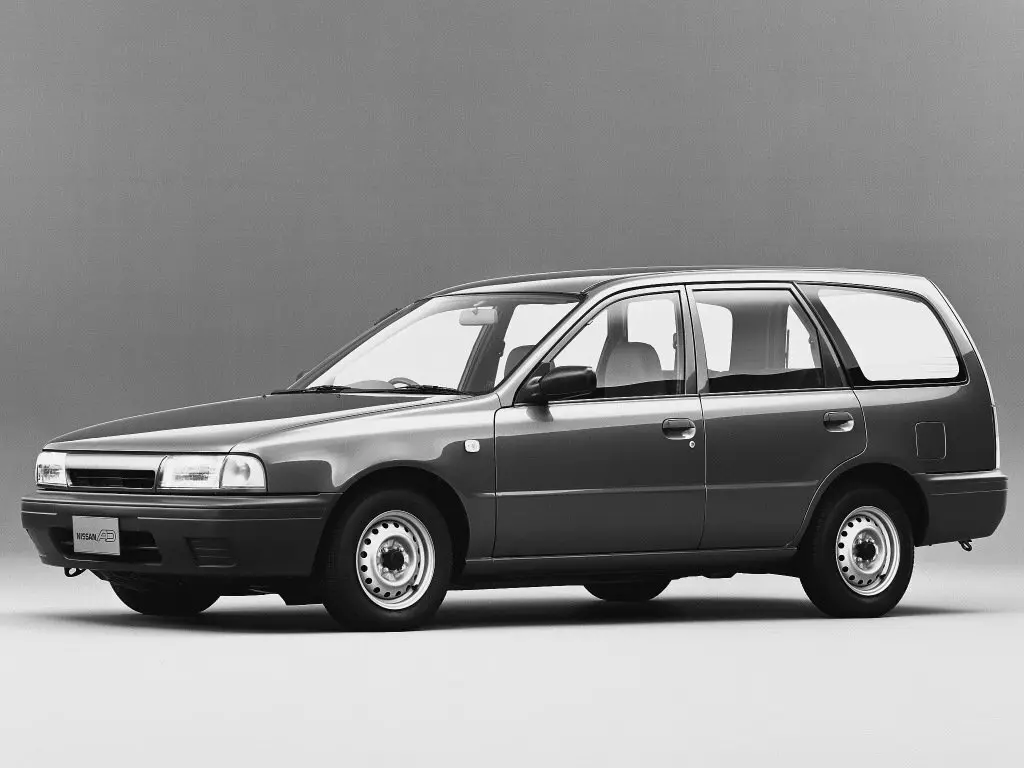 Nissan AD I Универсал 5 дв.
