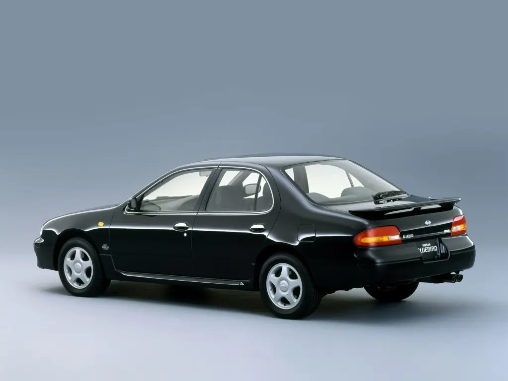 Nissan Bluebird X (U13) Седан — photo 3