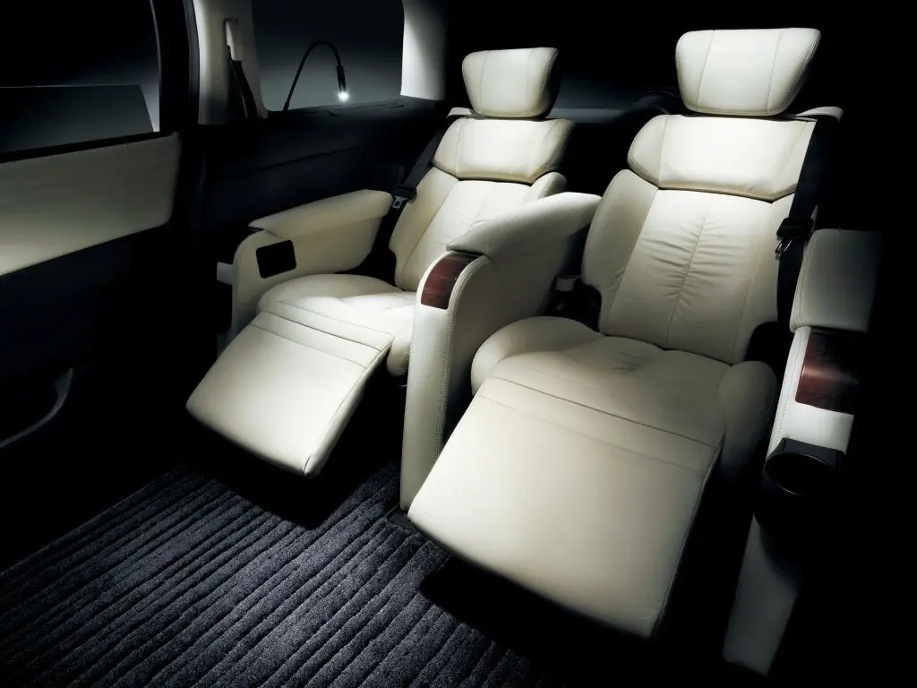 Nissan Elgrand III (E52) Минивэн — сүрөт 9