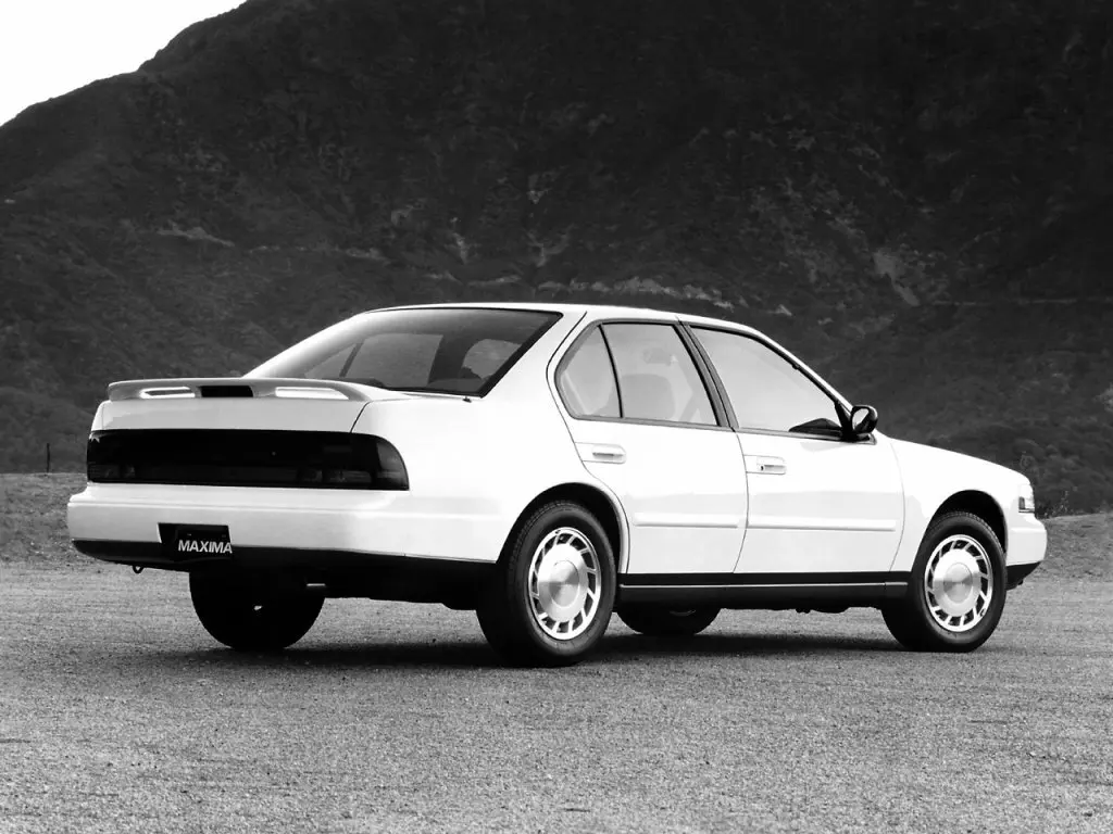 Nissan Maxima III (J30) Седан — сүрөт 3