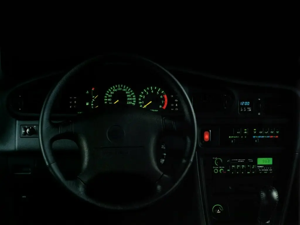 Nissan Maxima III (J30) Седан — сүрөт 4
