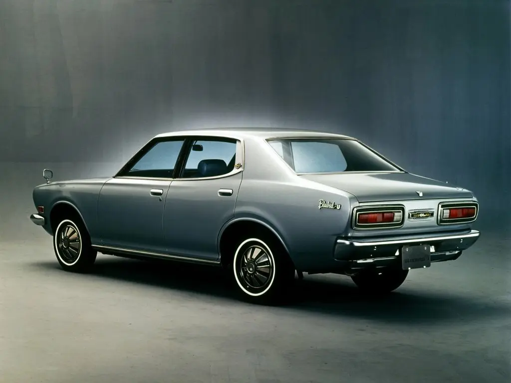Nissan Bluebird IV (610) Седан — сүрөт 3