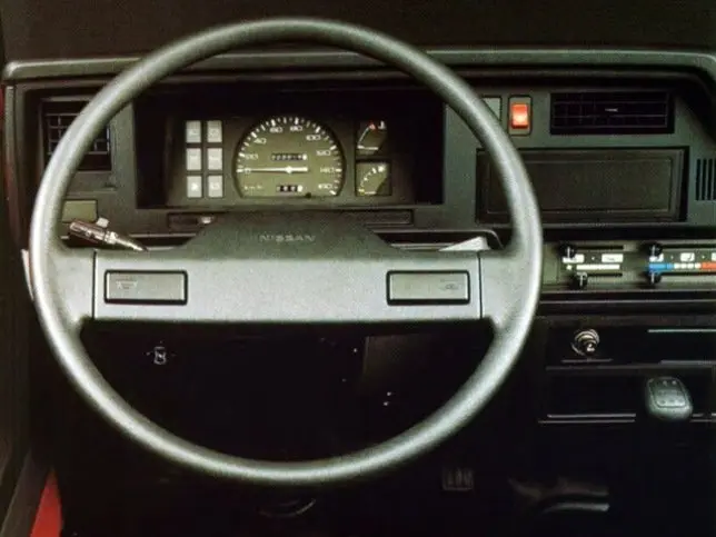 Nissan Urvan III (E24) Минивэн — сүрөт 3