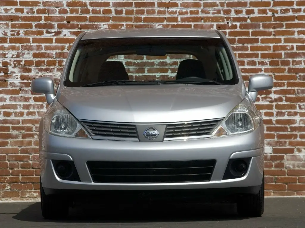 Nissan Versa I Хэтчбек 5 дв. — сүрөт 3