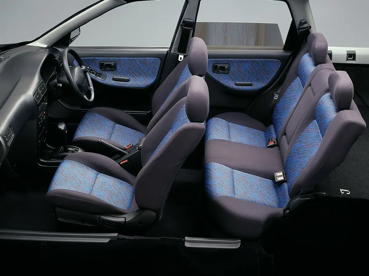 Nissan Wingroad I (Y10) Универсал 5 дв. — сүрөт 6