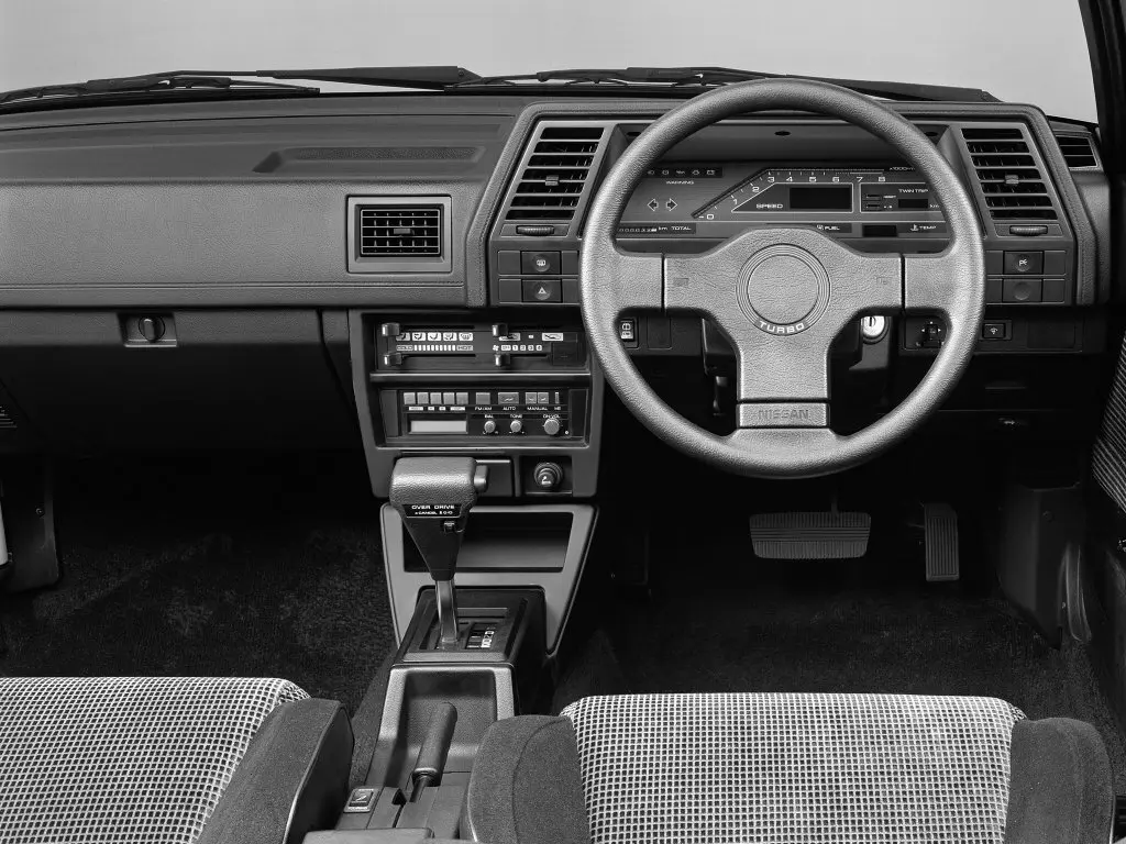 Nissan Sunny B12 Купе — photo 3