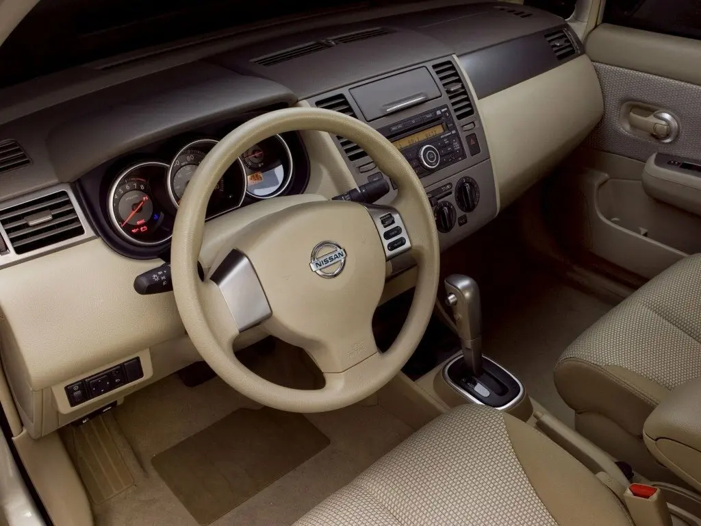 Nissan Versa I Седан — сүрөт 4