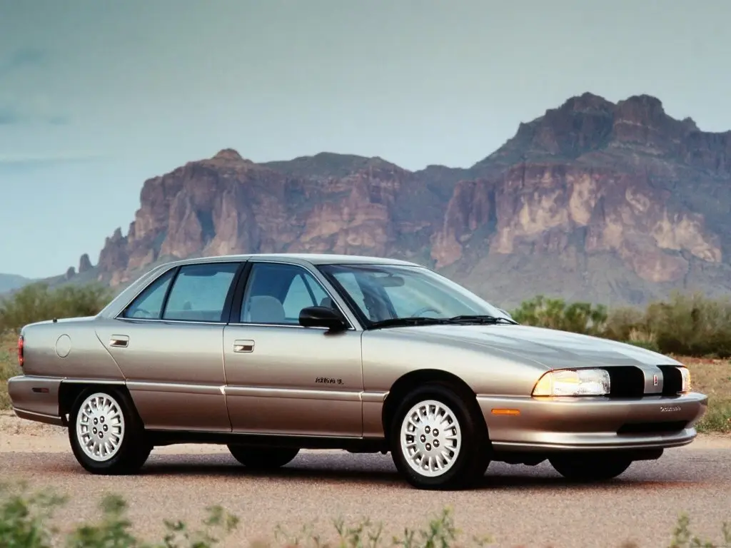 Oldsmobile Achieva 1991 – 1997 Седан