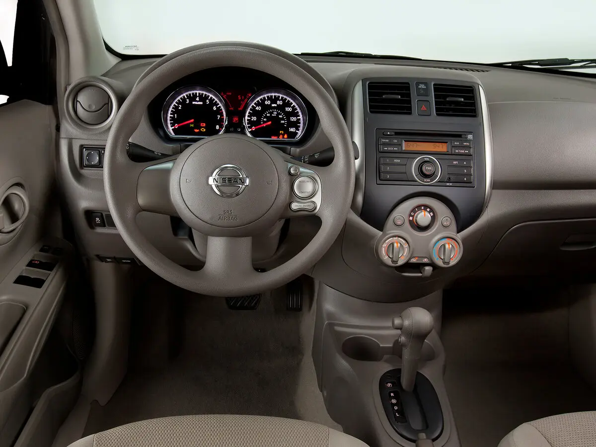 Nissan Versa II Седан — сүрөт 4