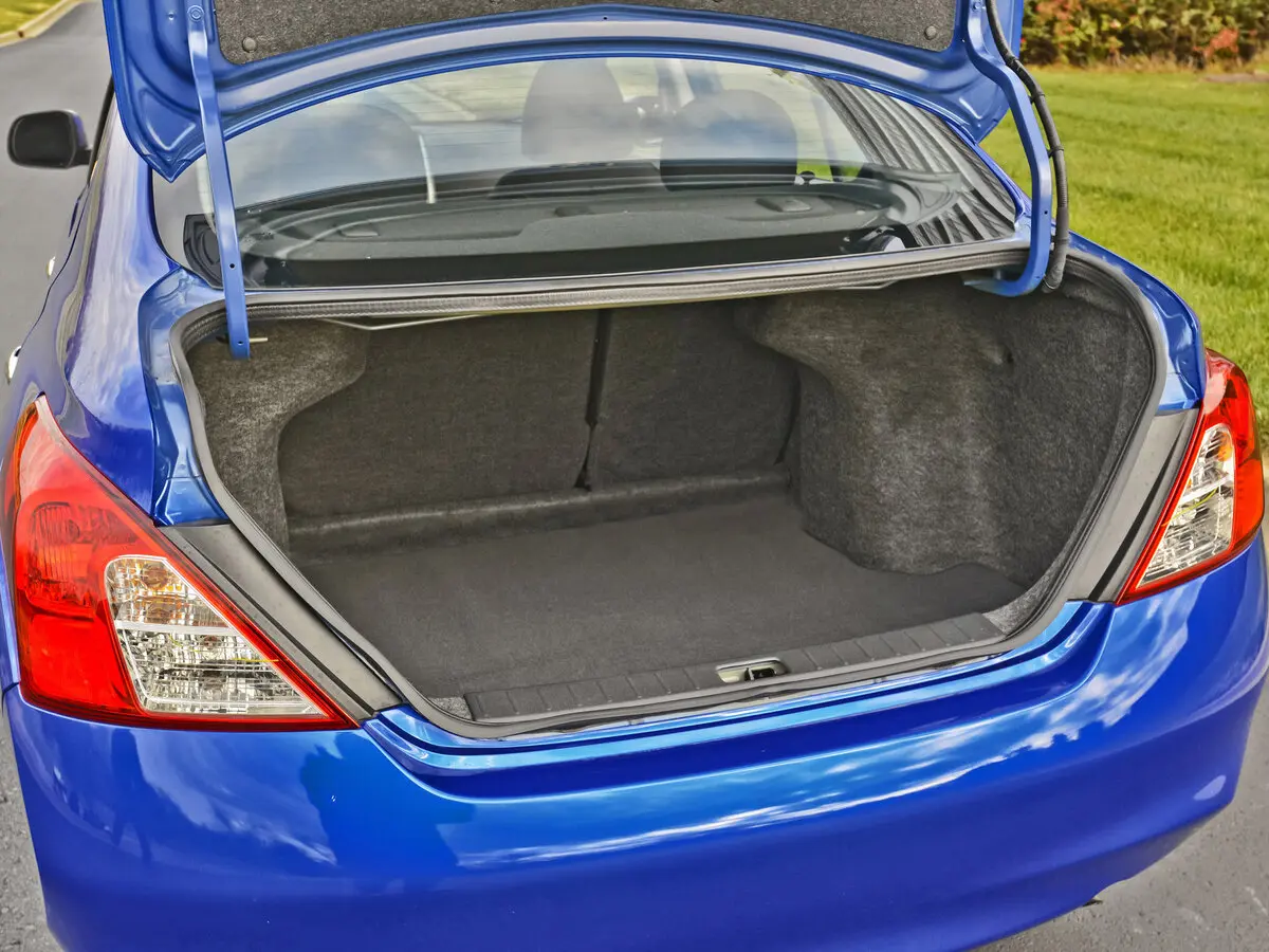 Nissan Versa II Седан — сүрөт 9