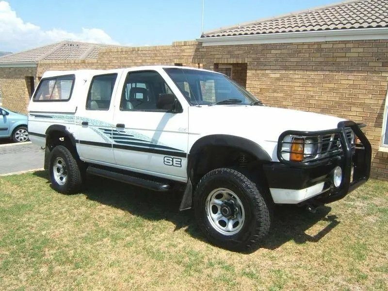 Nissan Navara (Frontier) I (D21) Пикап Двойная кабина