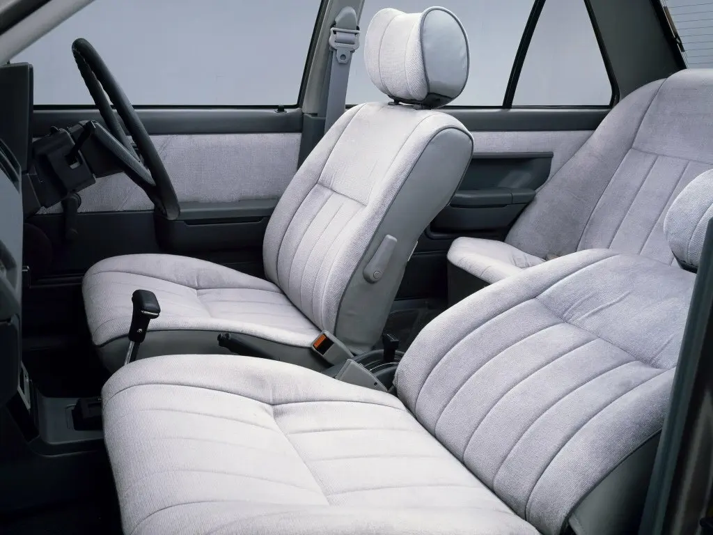 Nissan Sunny B11 Седан — photo 4