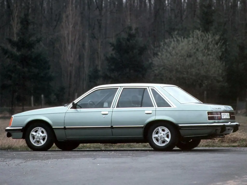 Opel Senator A Седан — photo 2