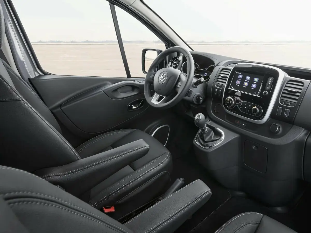 Opel Vivaro B Минивэн — photo 4