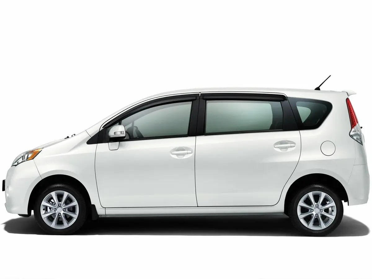 Perodua Alza I Компактвэн — сүрөт 2