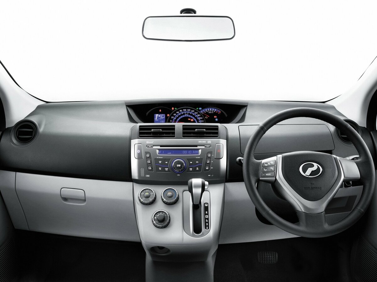 Perodua Alza I Компактвэн — фото 6