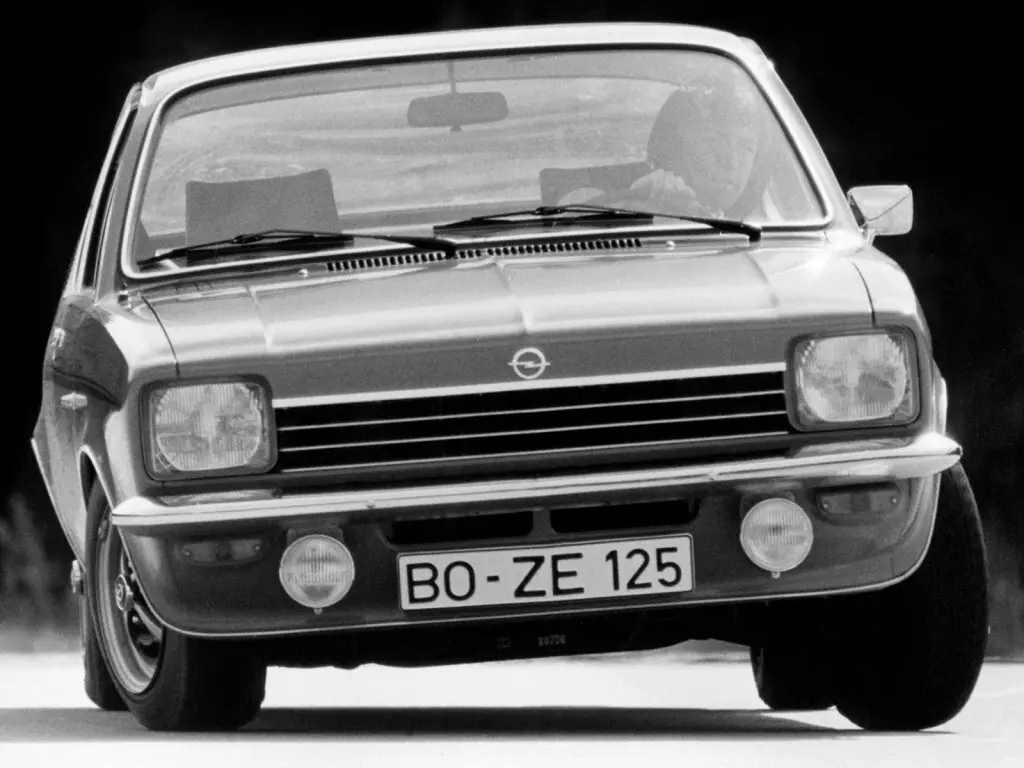 Opel Kadett C Купе — фото 2