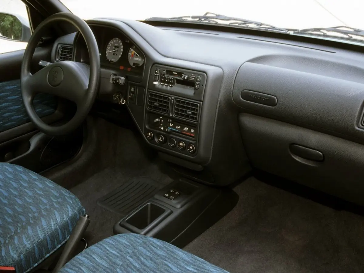 Peugeot 106 I Хэтчбек 5 дв. — сүрөт 3