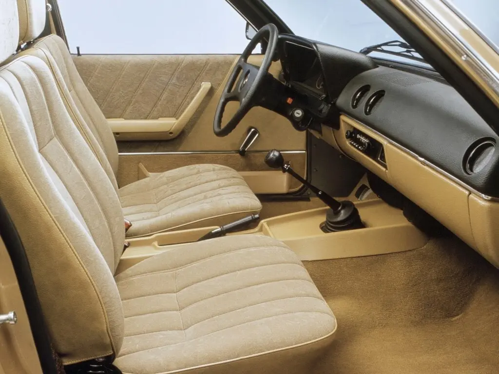 Opel Ascona B Седан — сүрөт 3
