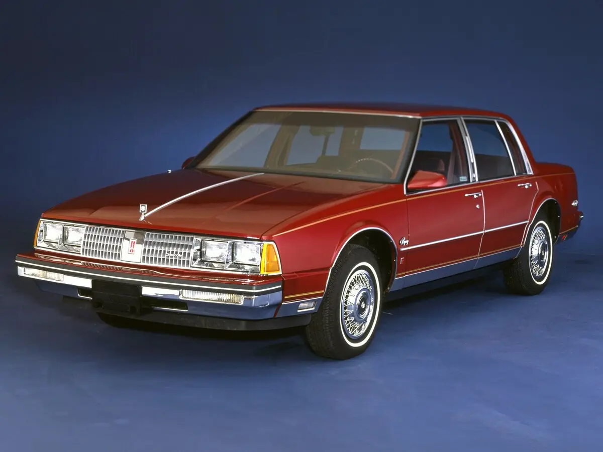 Oldsmobile Ninety-Eight X Седан