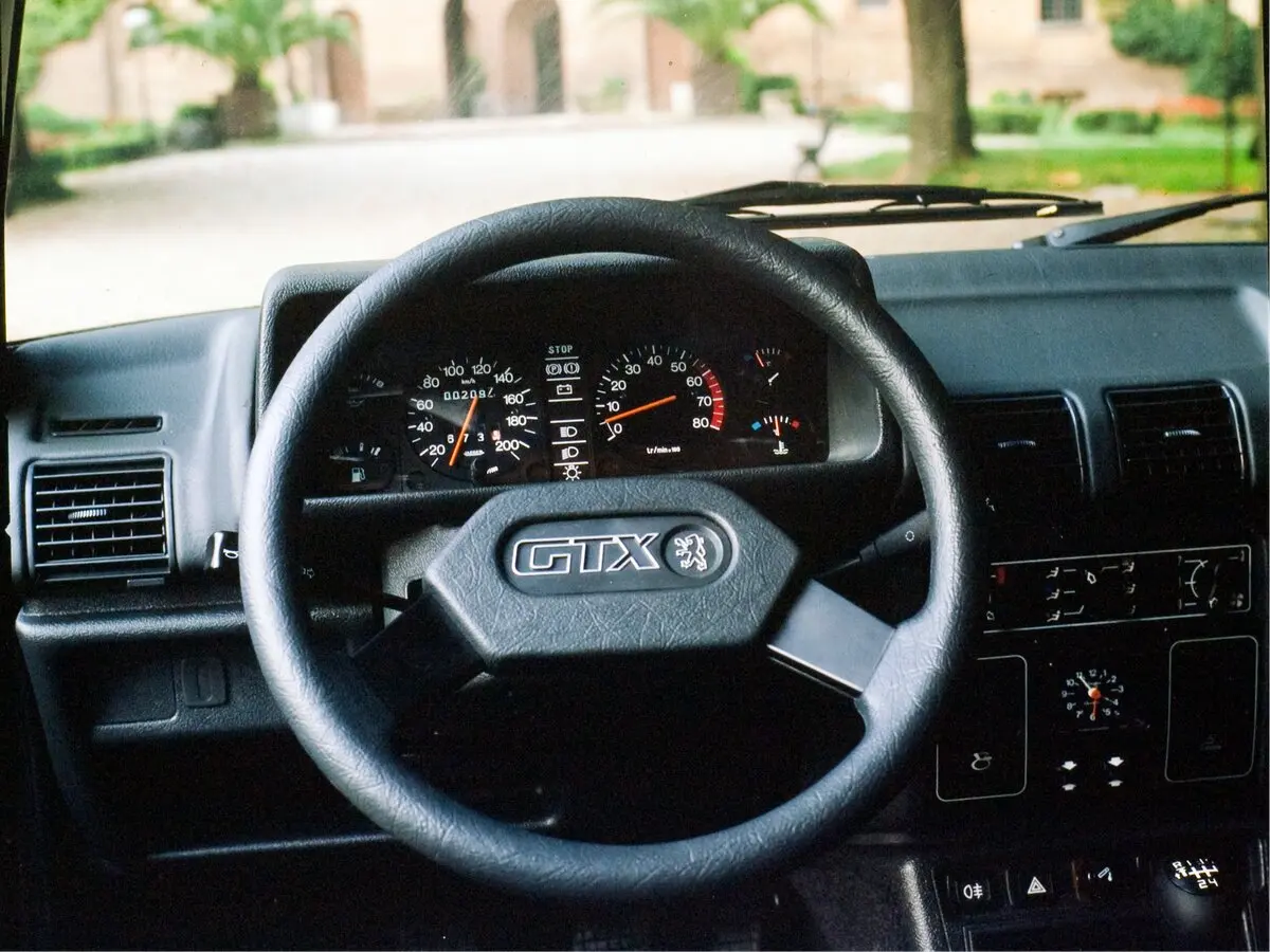 Peugeot 305 1977 – 1990 Седан — сүрөт 5