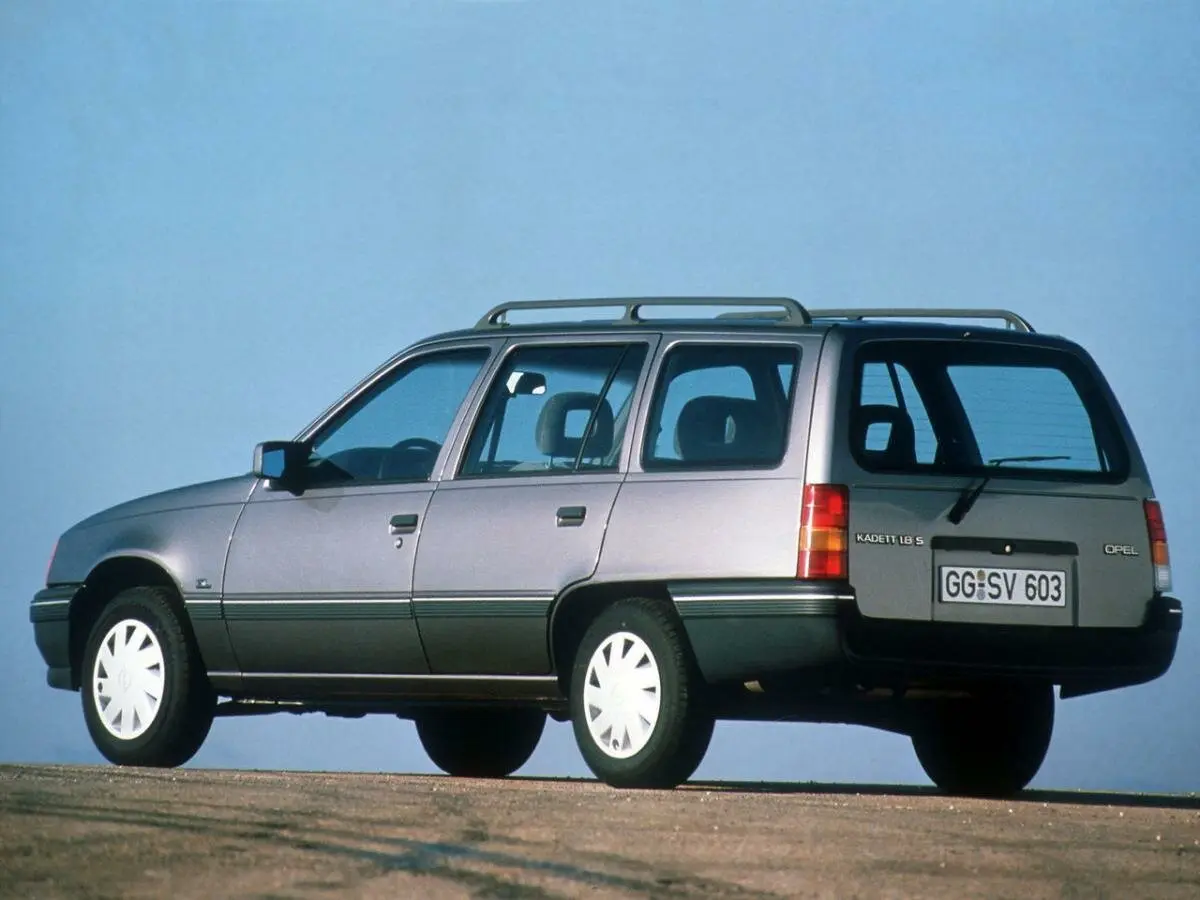 Opel Kadett E Рестайлинг Универсал 5 дв. — фото 4