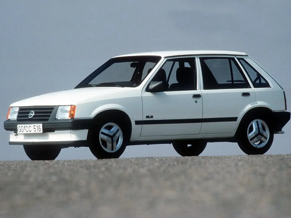 Opel Corsa A Хэтчбек 5 дв.