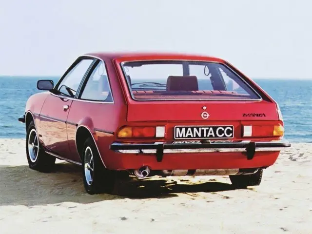Opel Manta B Хэтчбек 3 дв. — сүрөт 3