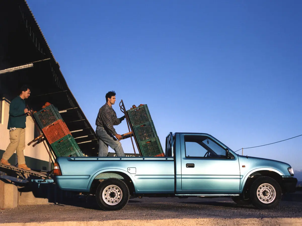 Opel Campo 1991 – 2000 Пикап Одинарная кабина — сүрөт 2