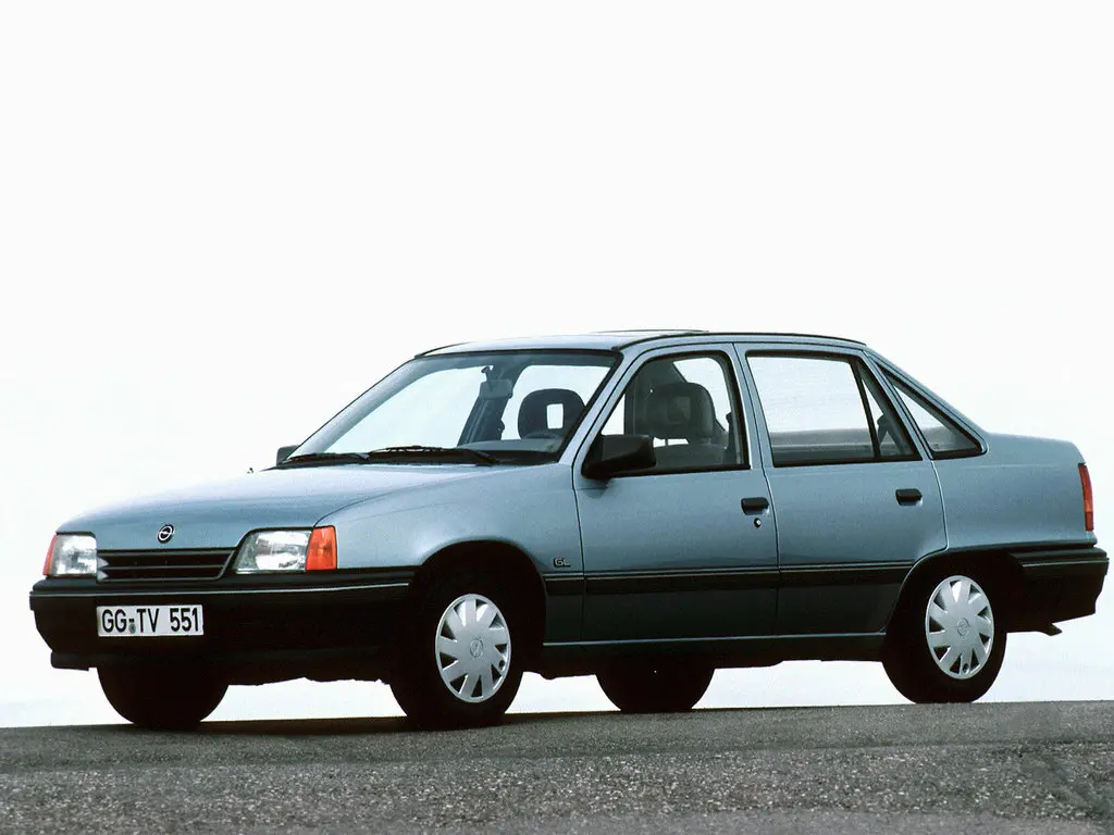 Opel Kadett E Рестайлинг Седан