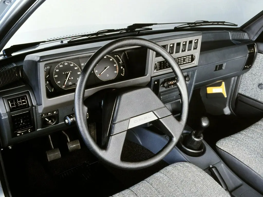 Opel Rekord E Седан — сүрөт 5