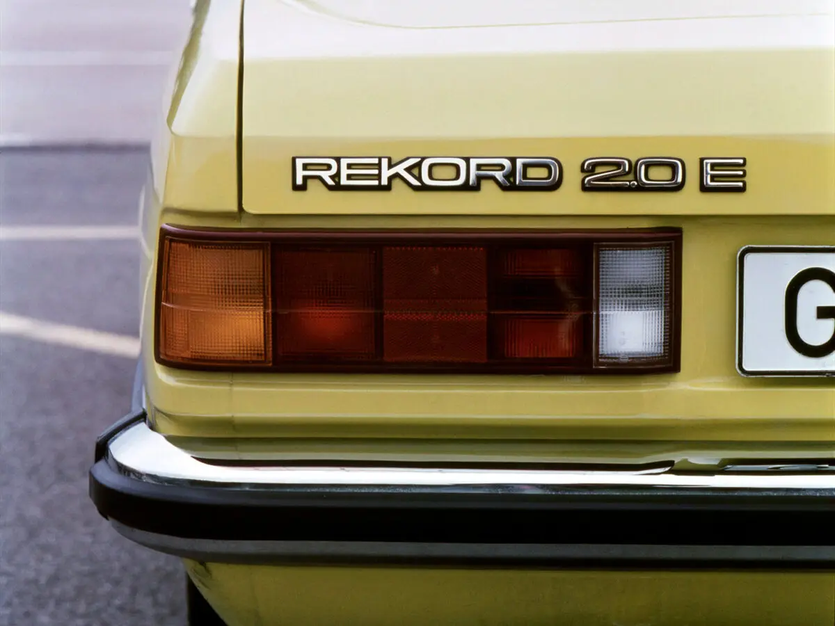 Opel Rekord E Седан — сүрөт 6