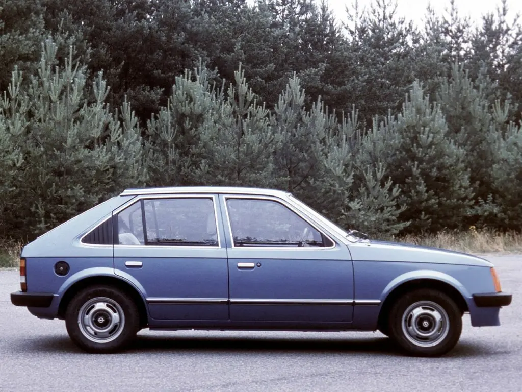 Opel Kadett D Хэтчбек 5 дв. — фото 3