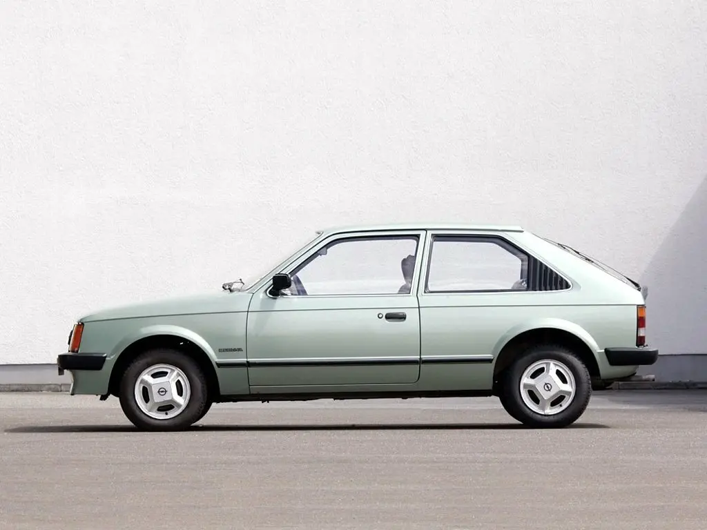 Opel Kadett D Хэтчбек 3 дв. — фото 2