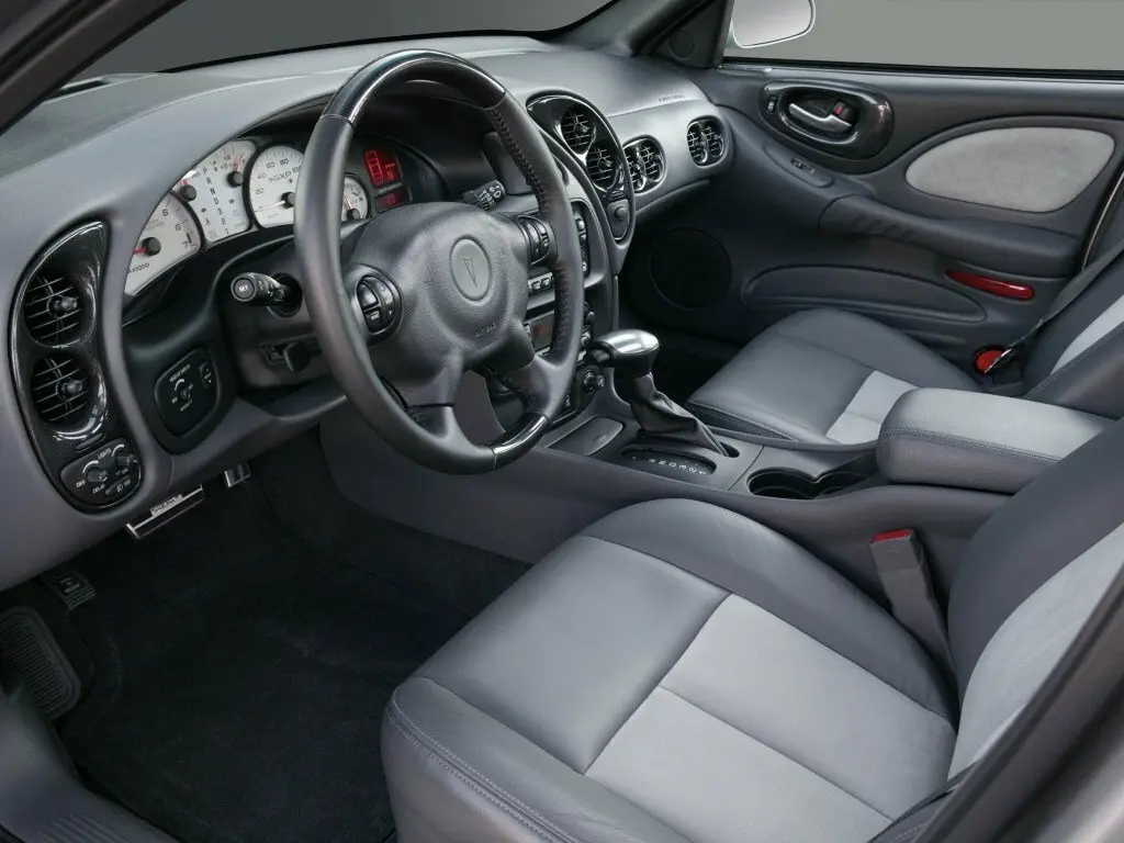 Pontiac Bonneville X Седан — 照片 3