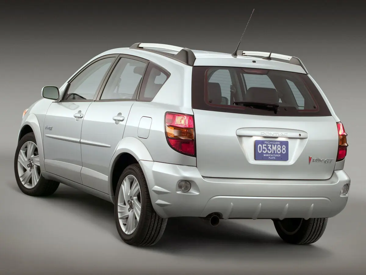 Pontiac Vibe I Рестайлинг Хэтчбек 5 дв. — сүрөт 3