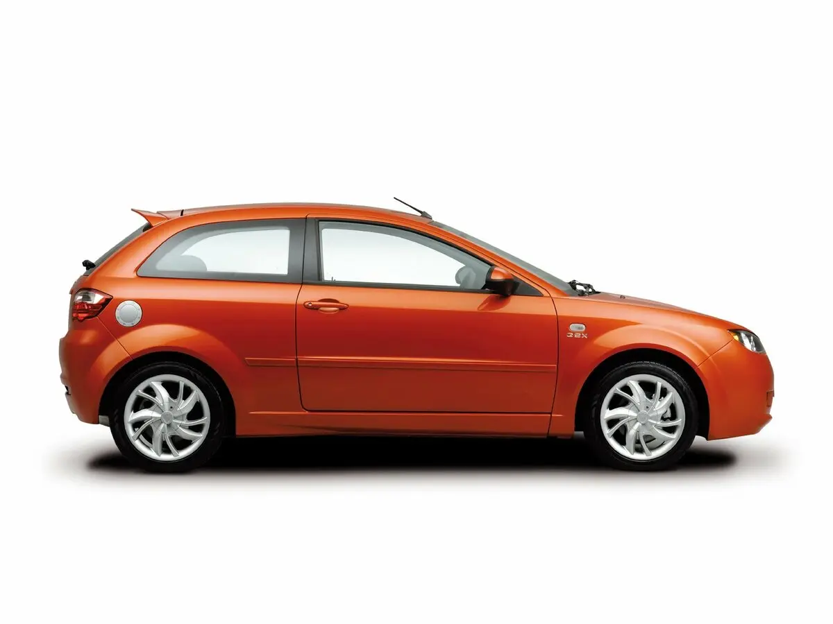 Proton Satria II Хэтчбек 3 дв. — сүрөт 2