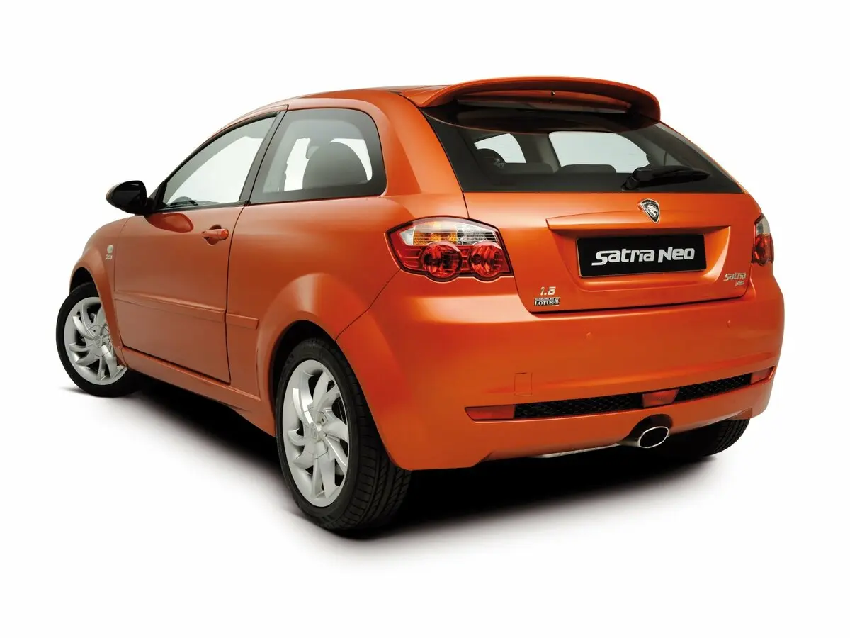 Proton Satria II Хэтчбек 3 дв. — сүрөт 4