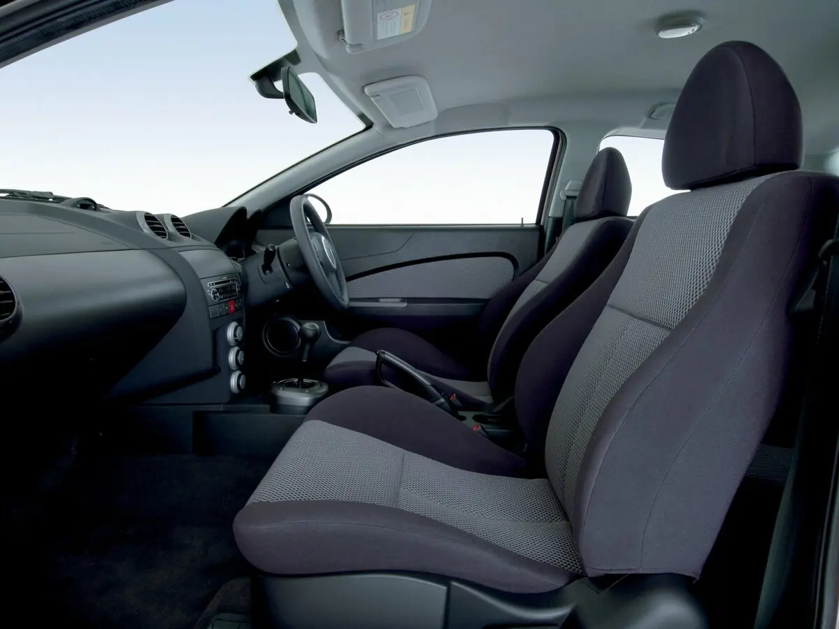 Proton Satria II Хэтчбек 3 дв. — сүрөт 6